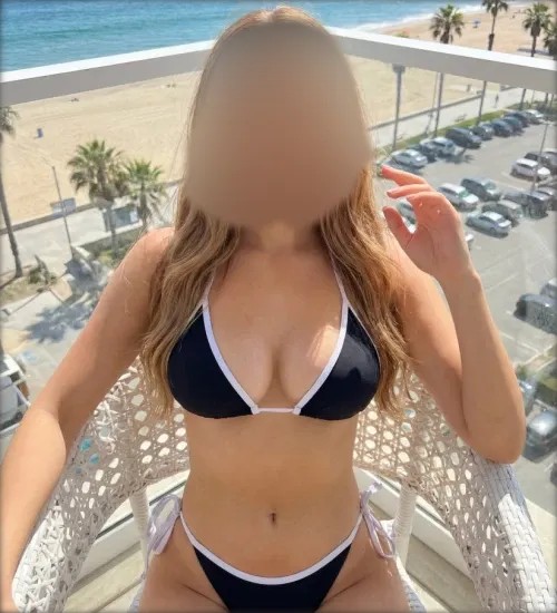 Lovely Young Call Girl in Nagpur for Warm Moments and Sweet Company Hi I am Elina and I am happy to be in Nagpur. I am simple sw